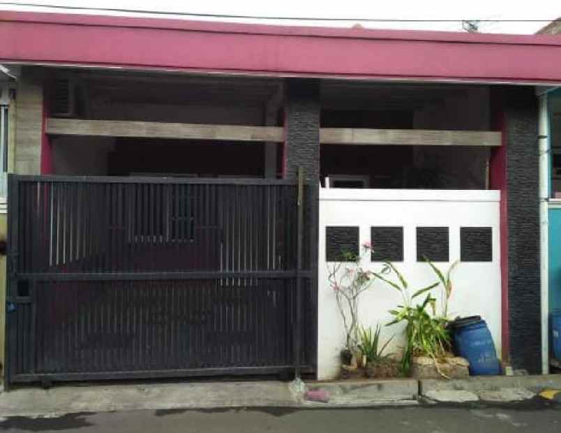 rumah siap huni dijual di perumahan duta bintaro