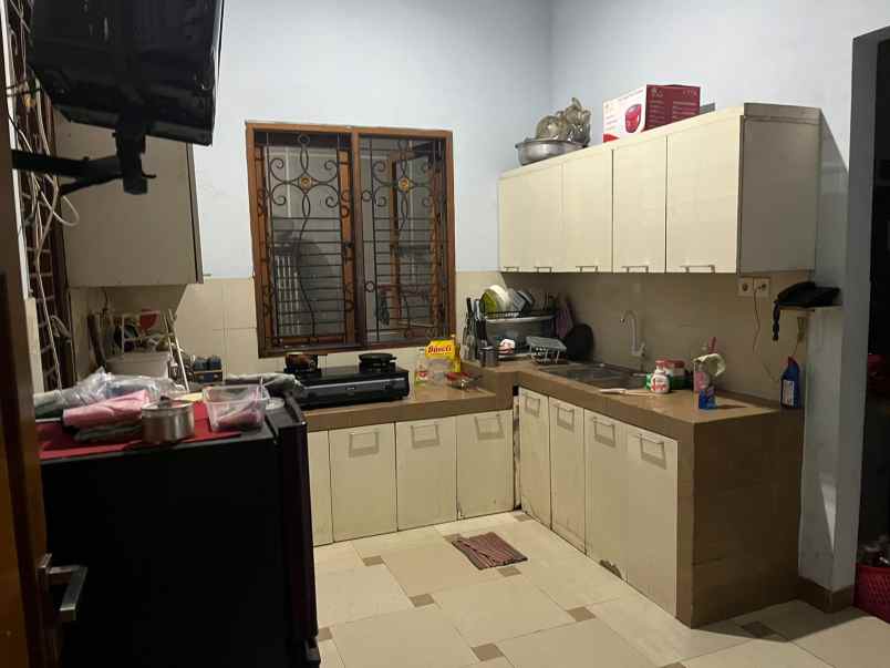 rumah super luas pinggir jalan pepaya raya jagakarsa