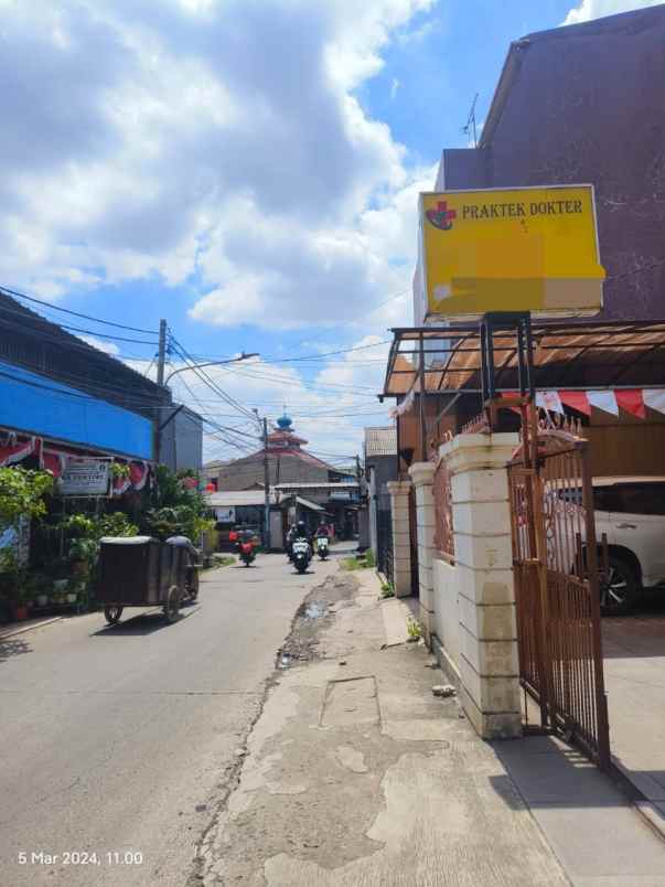 rumah tempat usaha pinggir jalan murah di bintara