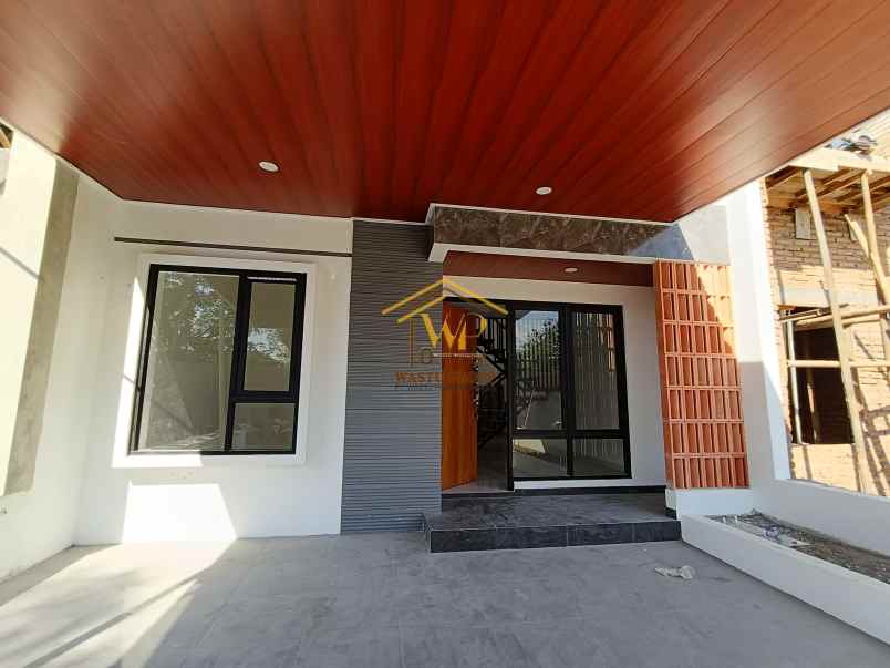 rumah terlaris di perumahan palagan 700jt