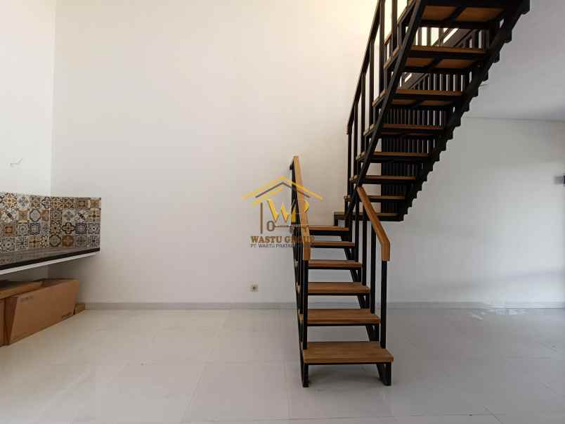 rumah terlaris di perumahan palagan 700jt