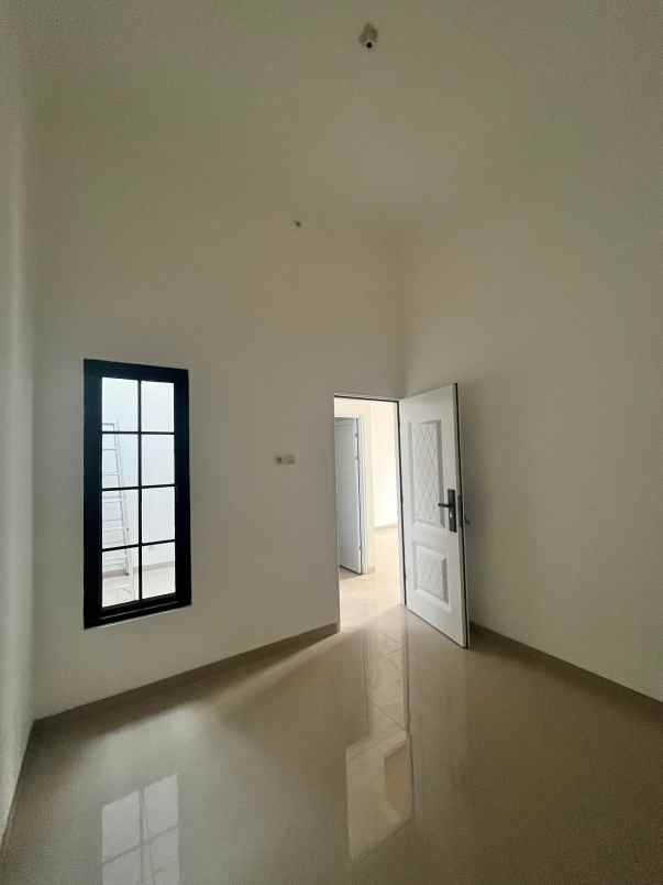 rumah type eropa clasic di bedahan kota depok