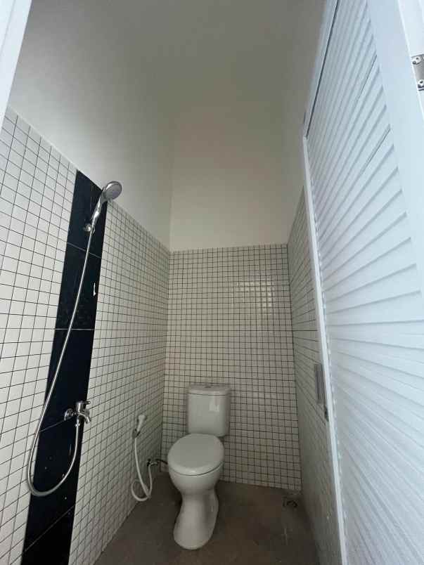 rumah type eropa clasic di bedahan kota depok