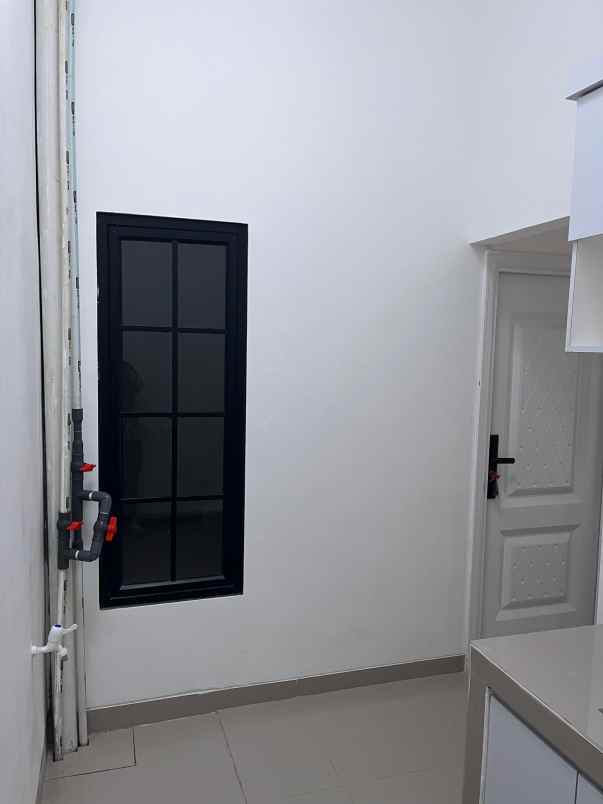 rumah type eropa clasic di bedahan kota depok