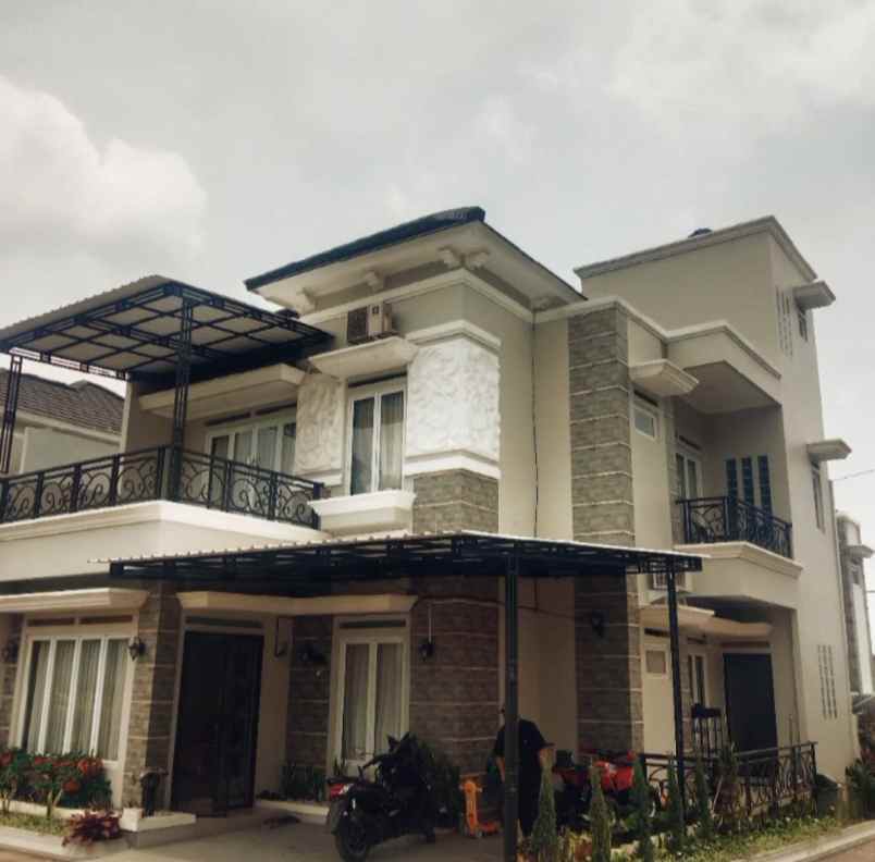 rumah villa pacet cipanas mewah murah