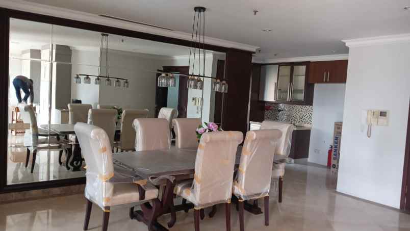 sewa 3br apartemen kusuma chandra baru renovasi