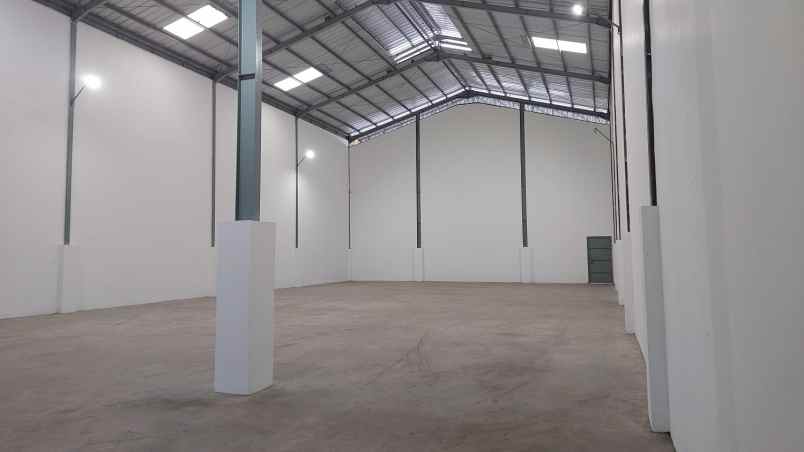 sewa gudang baru perternakkan cengkareng jak bar