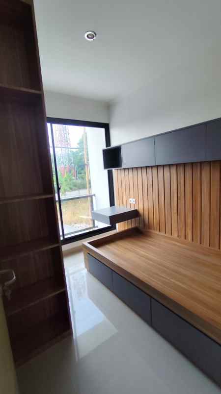 siap huni rumah townhouse modern kota bekasi