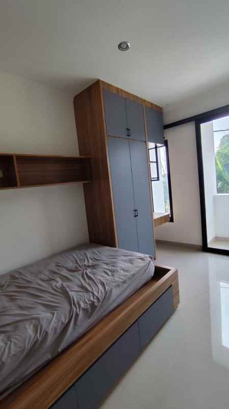 siap huni rumah townhouse modern kota bekasi