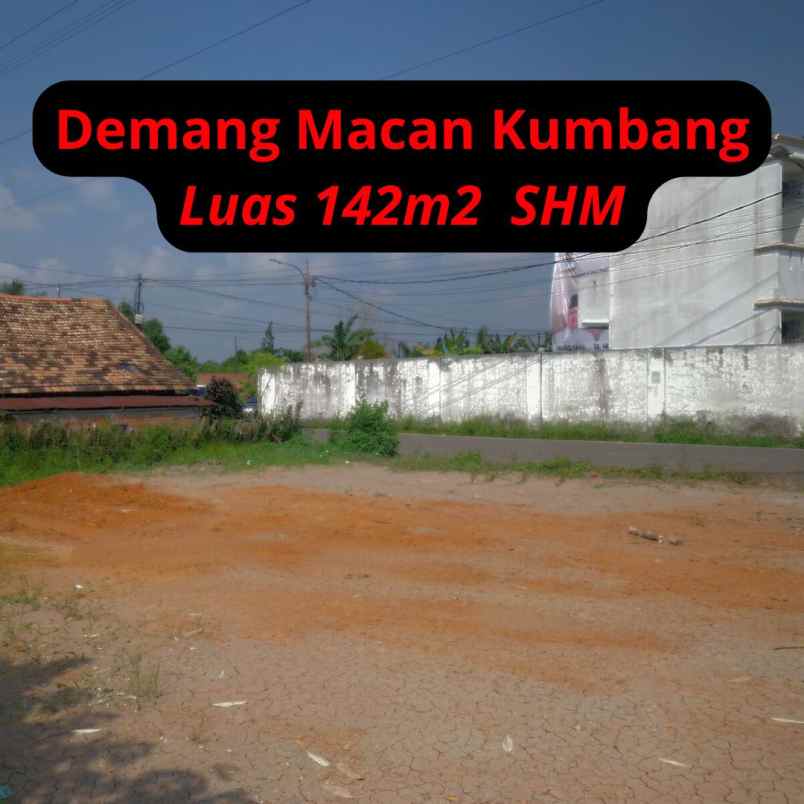 tanah area macan kumbang