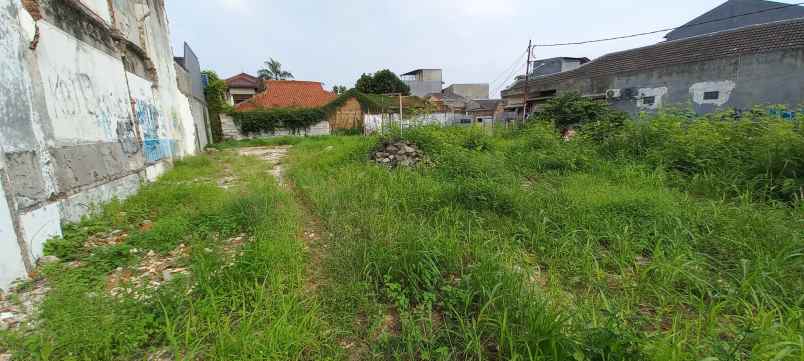 tanah hook super luas di komplek tosiga hadap timur