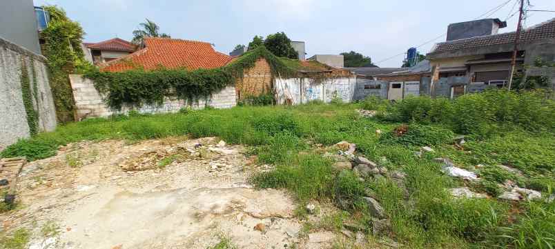 tanah hook super luas di komplek tosiga hadap timur