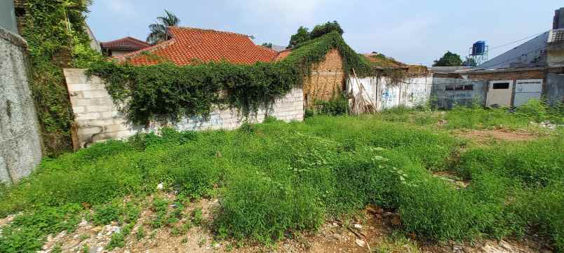 tanah hook super luas di komplek tosiga hadap timur