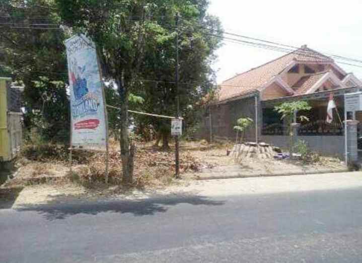 tanah komersil pinggir jl raya kota kiluni gan dijual