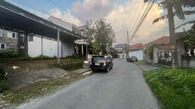 tanah pinggir jalan dekat pasar sendangmulyo tembalang
