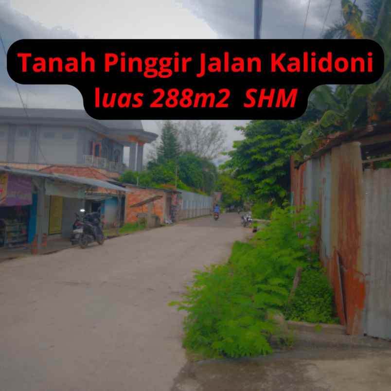 tanah pinggir jalan kalidoni