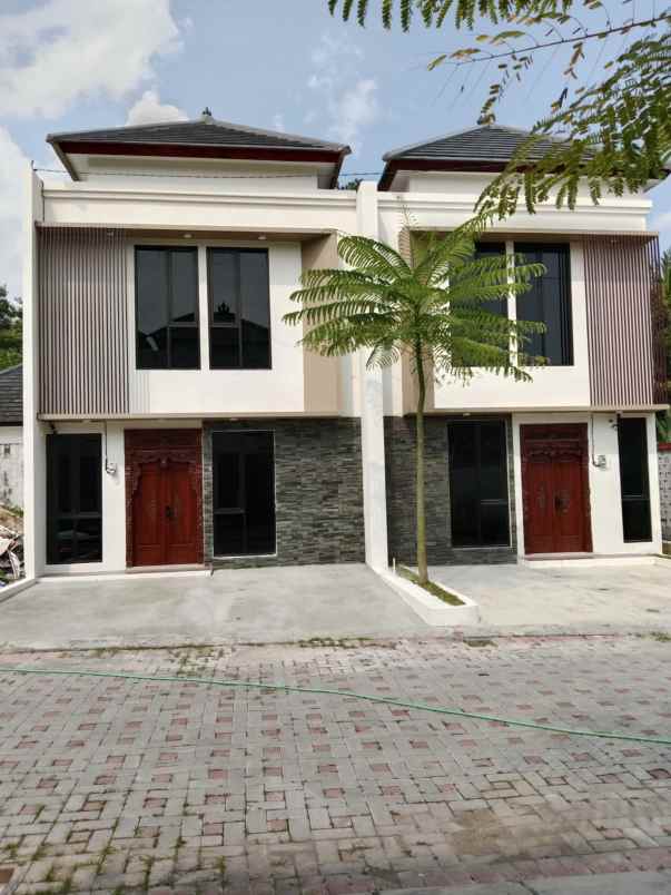 temukan kehidupan modern di ndalem hinggil