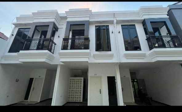 townhouse modern 700 jutaan cipinang jakarta timur