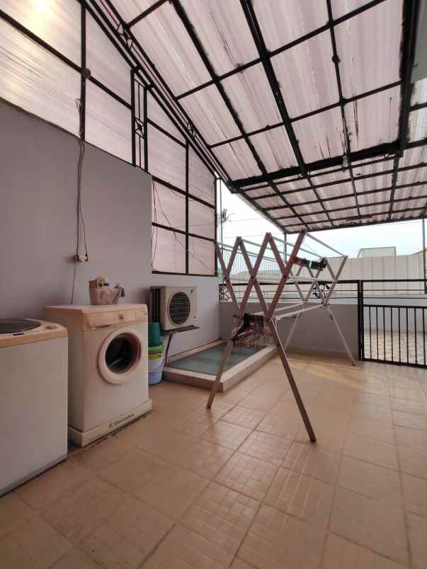 turun harga rumah sipa huni di klender jakarta timur