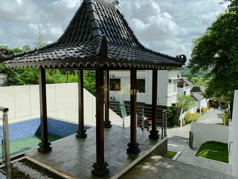 villa private pool view cantik di kasihan bantul