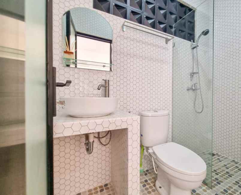 3br villa with private pool garage in tumbak bayuh