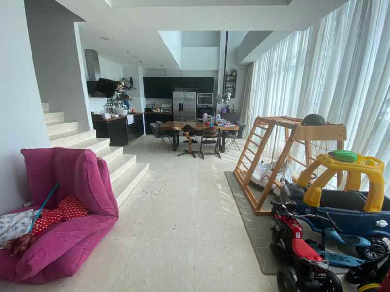 apartemen 3 br satu8 residence jakarta barat