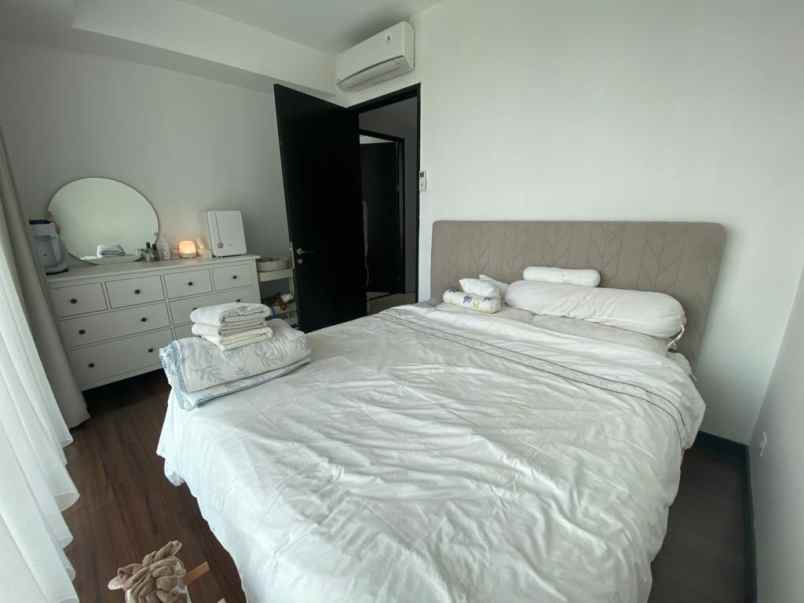 apartemen 3 br satu8 residence jakarta barat