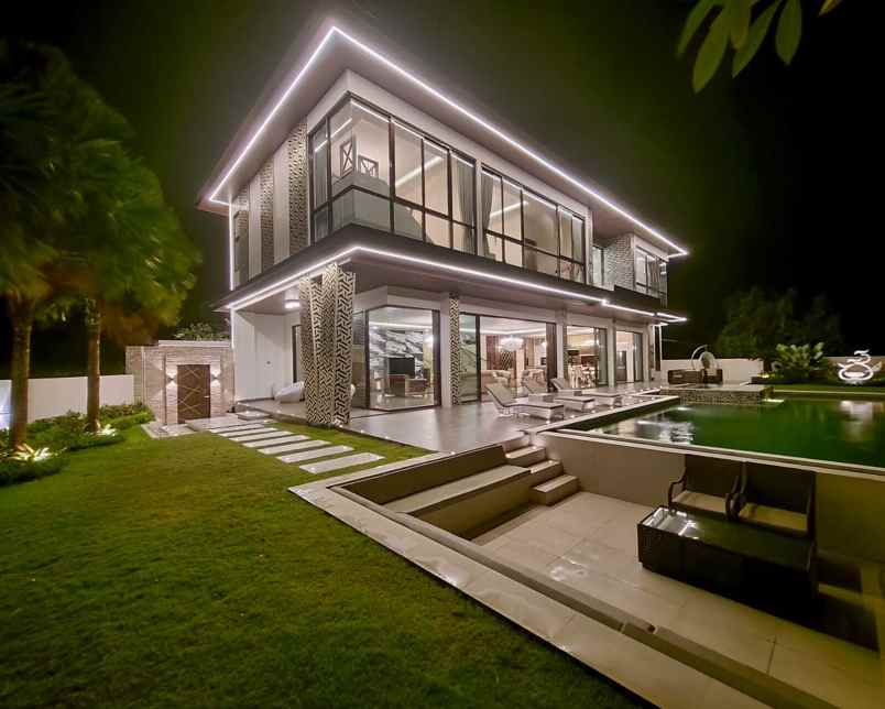 brand new luxury villa with spectacular views in bali