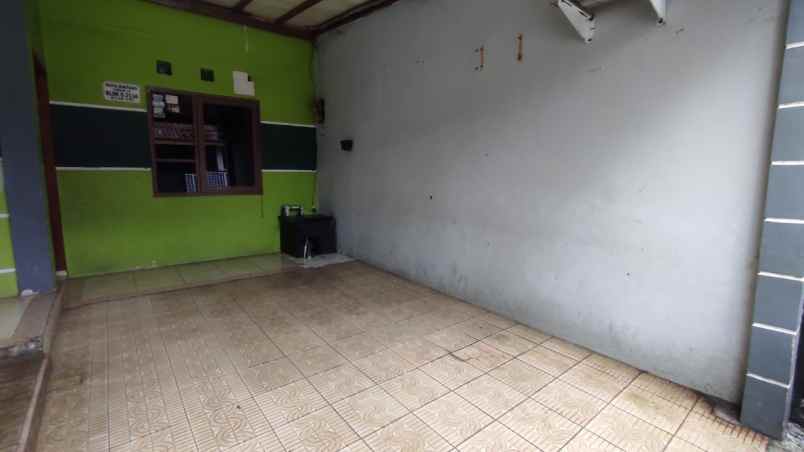 di sewakan 1 unit rumah di duta bintaro cluster ubud 2