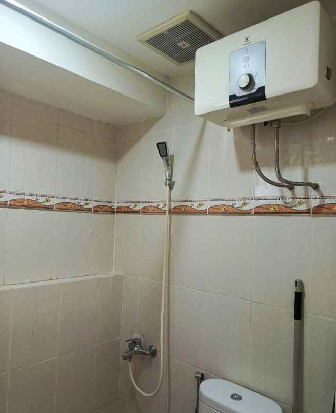 dijual apartemen educity harvard