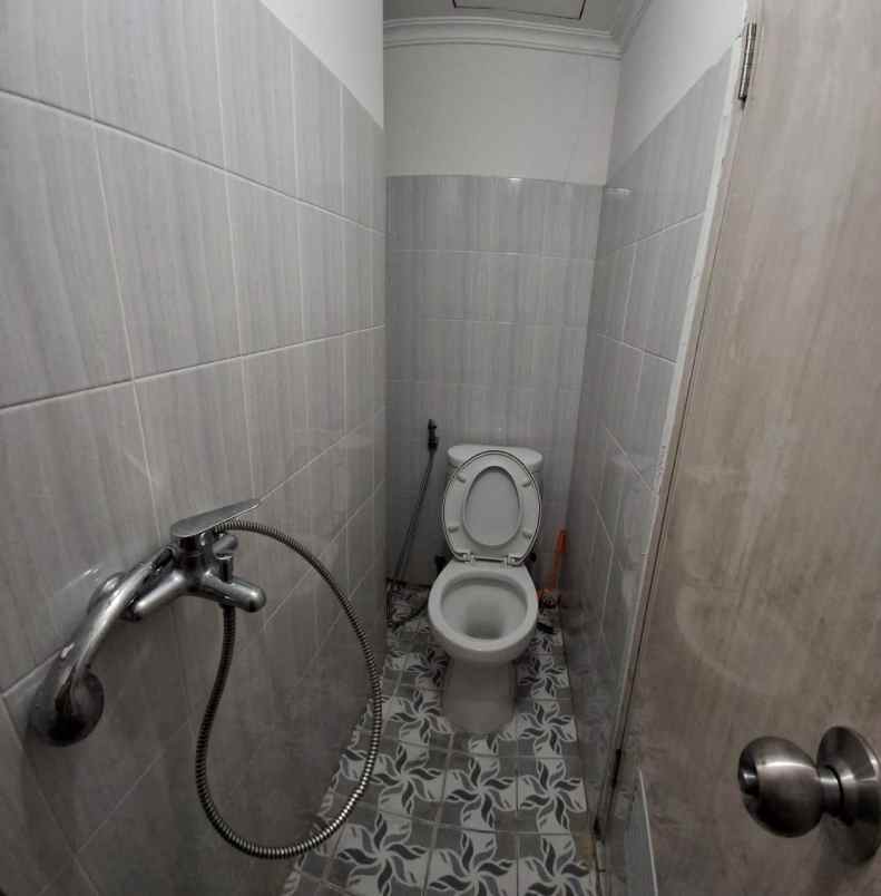 dijual apartemen puncak cbd tower a lantai 8 surabaya