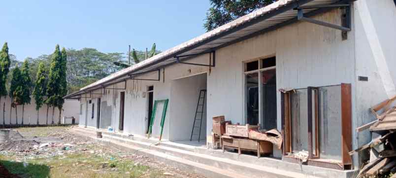 dijual atau disewakan gudang di mijen semarang