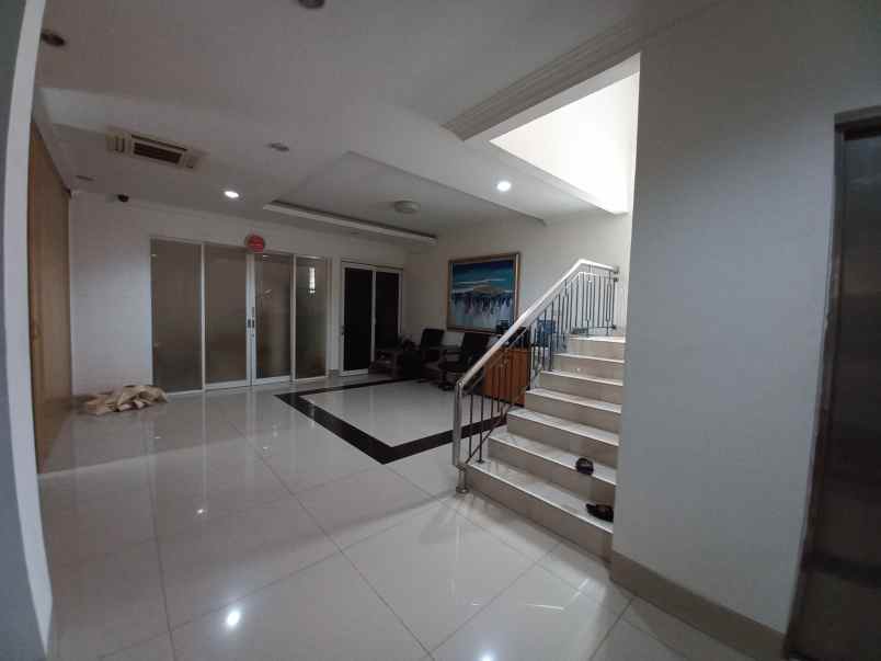 dijual cepat rumah kantor ready to use