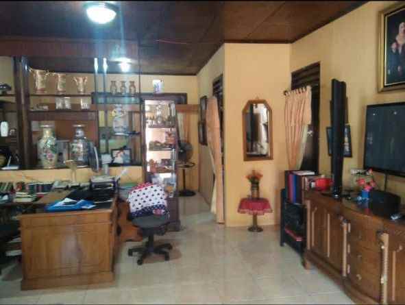 dijual cepat rumah luas siap huni di tangerang