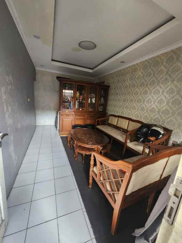 dijual cepat rumah siap huni di komp santosa asih