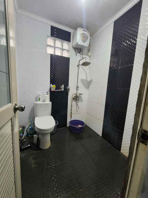 dijual cepat rumah siap huni di komp santosa asih