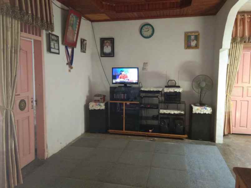 dijual cepat rumah strategis