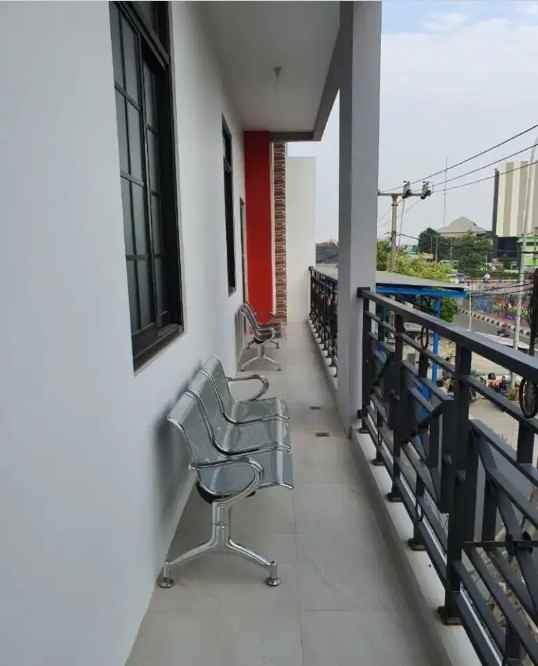 dijual hotel jln ahmad yani