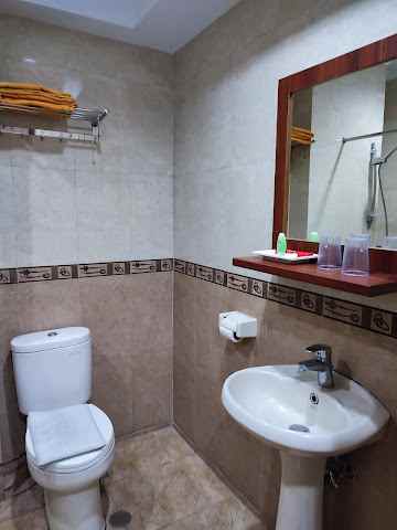 dijual hotel terkenal di malioboro harga nego