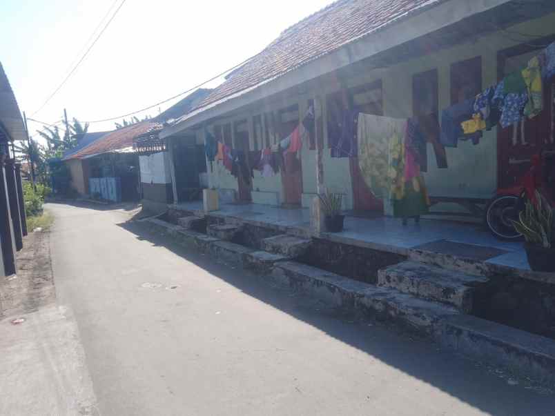 dijual kontrakan enam pintu di cirebon