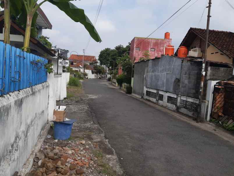 dijual kost caturtunggal depok sleman