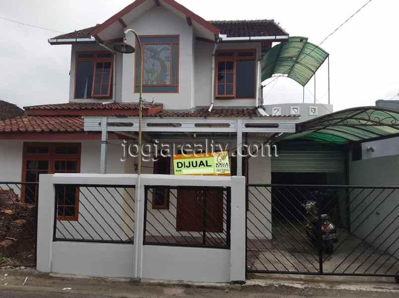 dijual kost caturtunggal depok sleman