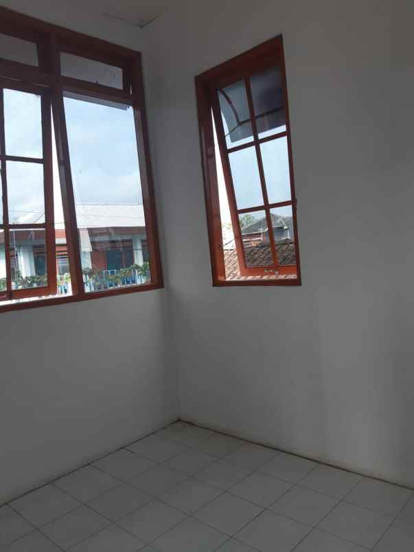 dijual kost caturtunggal depok sleman