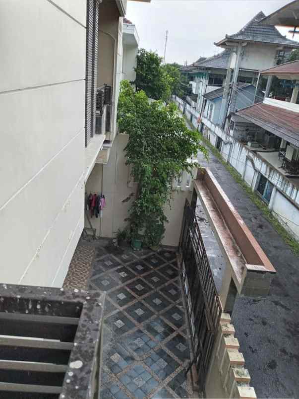 dijual kost di jl singa supriyadi semarang