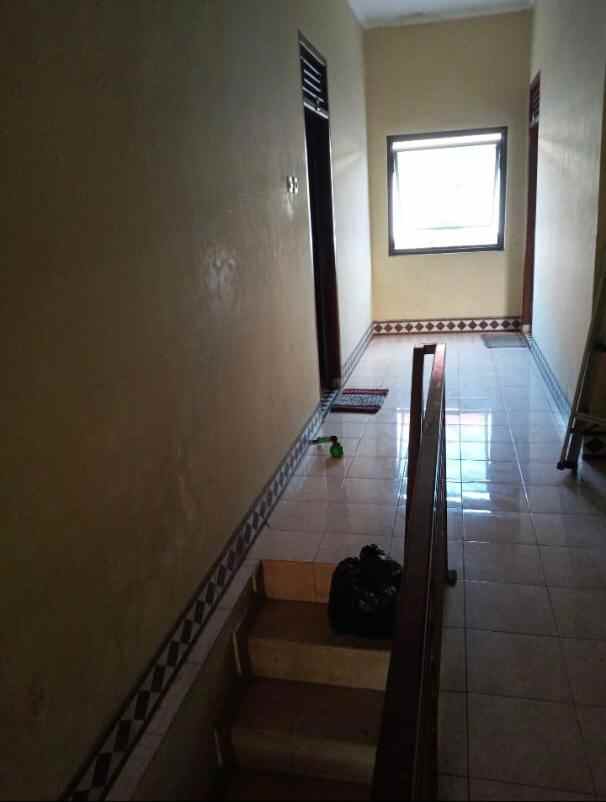 dijual kost di jl singa supriyadi semarang