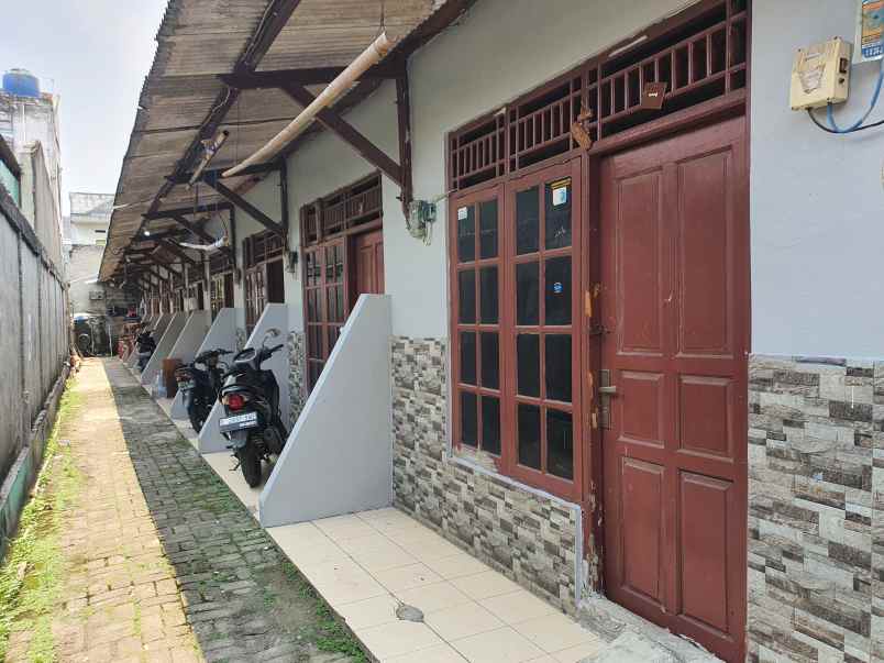 dijual kost jl ceger raya jurang mangu