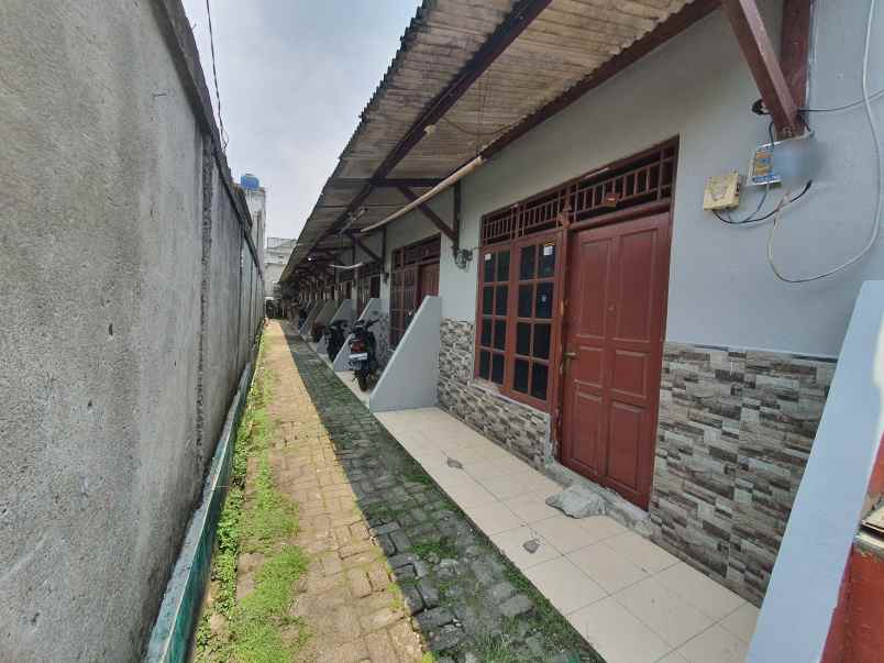 dijual kost jl ceger raya jurang mangu