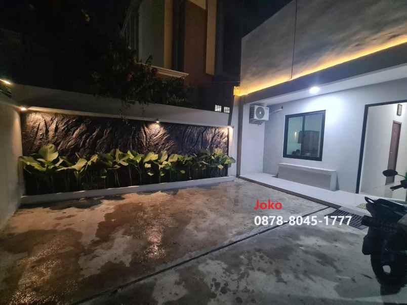 dijual kost jl mampang prapatan