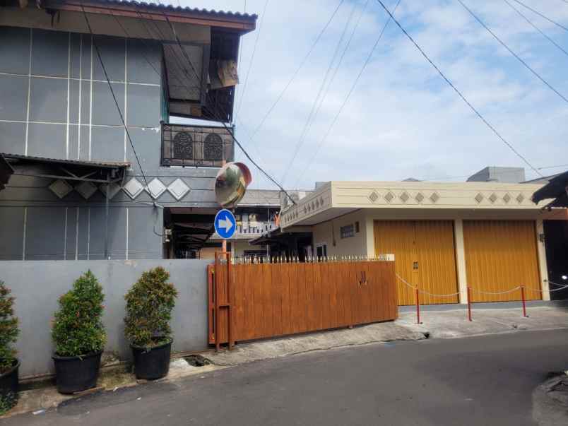 dijual kost jln pondok kelapa duren