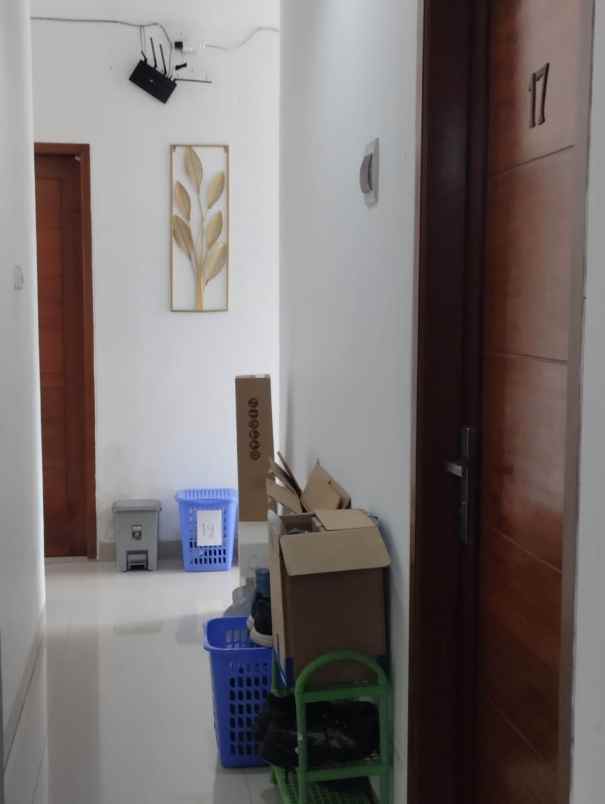 dijual kost karet kuningan